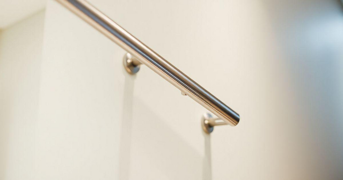 Corrimão Inox de Parede: Segurança e Estilo
